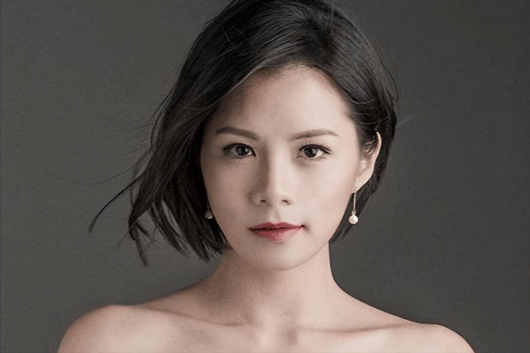 从与陈梅馨的"分手费"事件开始,他的人气就开始急剧下降.