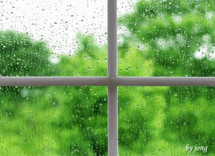 听见窗外下雨的声音