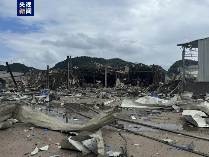 广西某公司的钢结构车间闪爆,1死2伤,厂房被炸成废墟_事故_发生爆炸