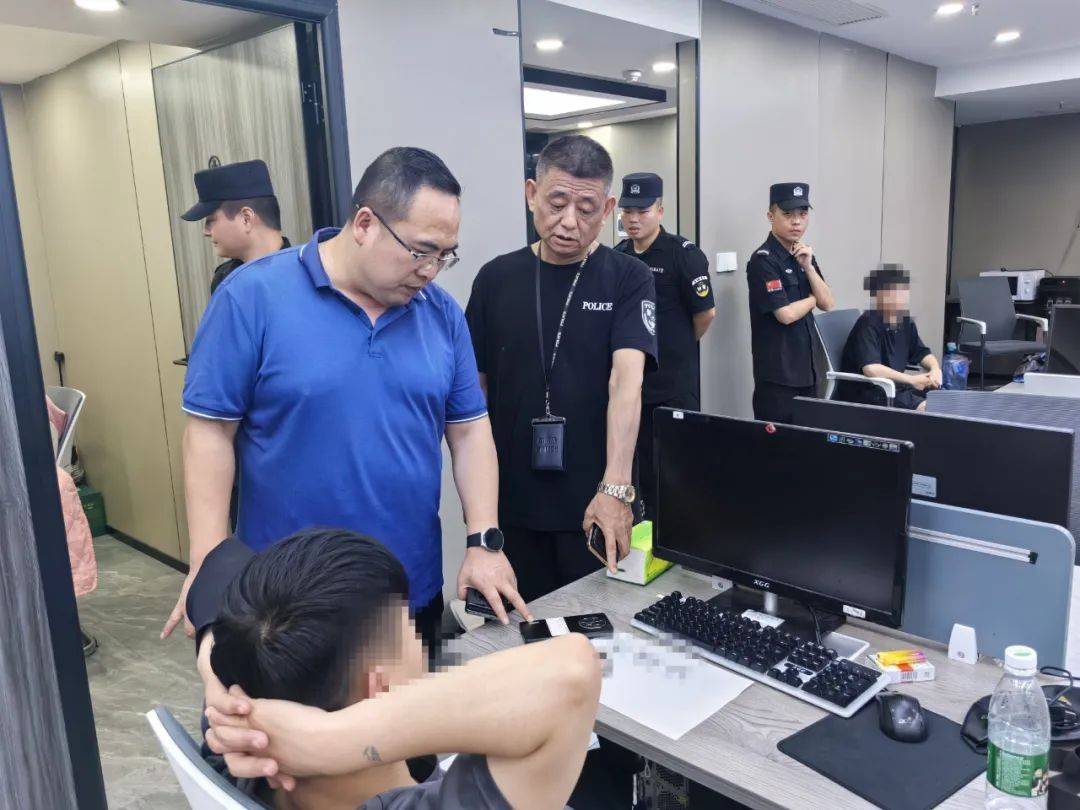 湖南衡阳:一"卖课"诈骗犯罪团伙被打掉,50人被刑拘