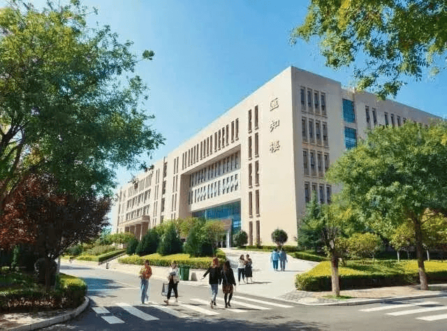 【高校在线】西安培华学院