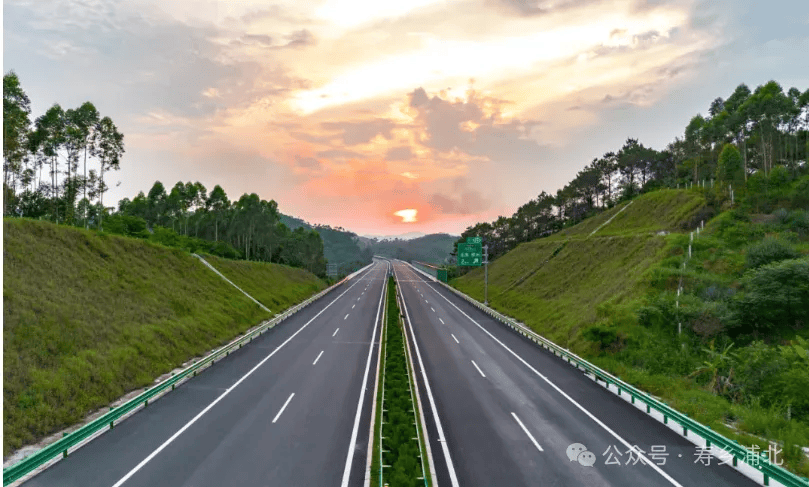 南湛高速公路图片