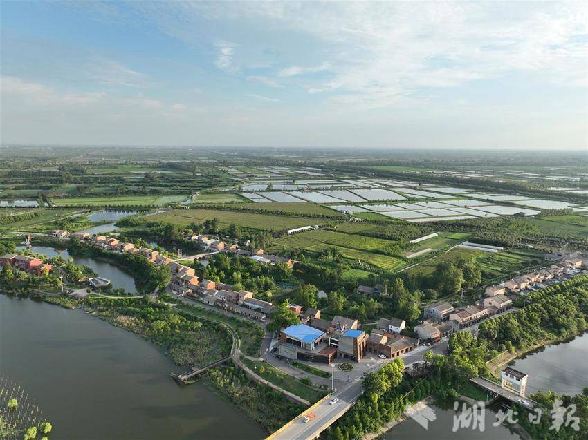 如何破解工厂缺工解,农村缺人困局?仙桃彭场这样探索