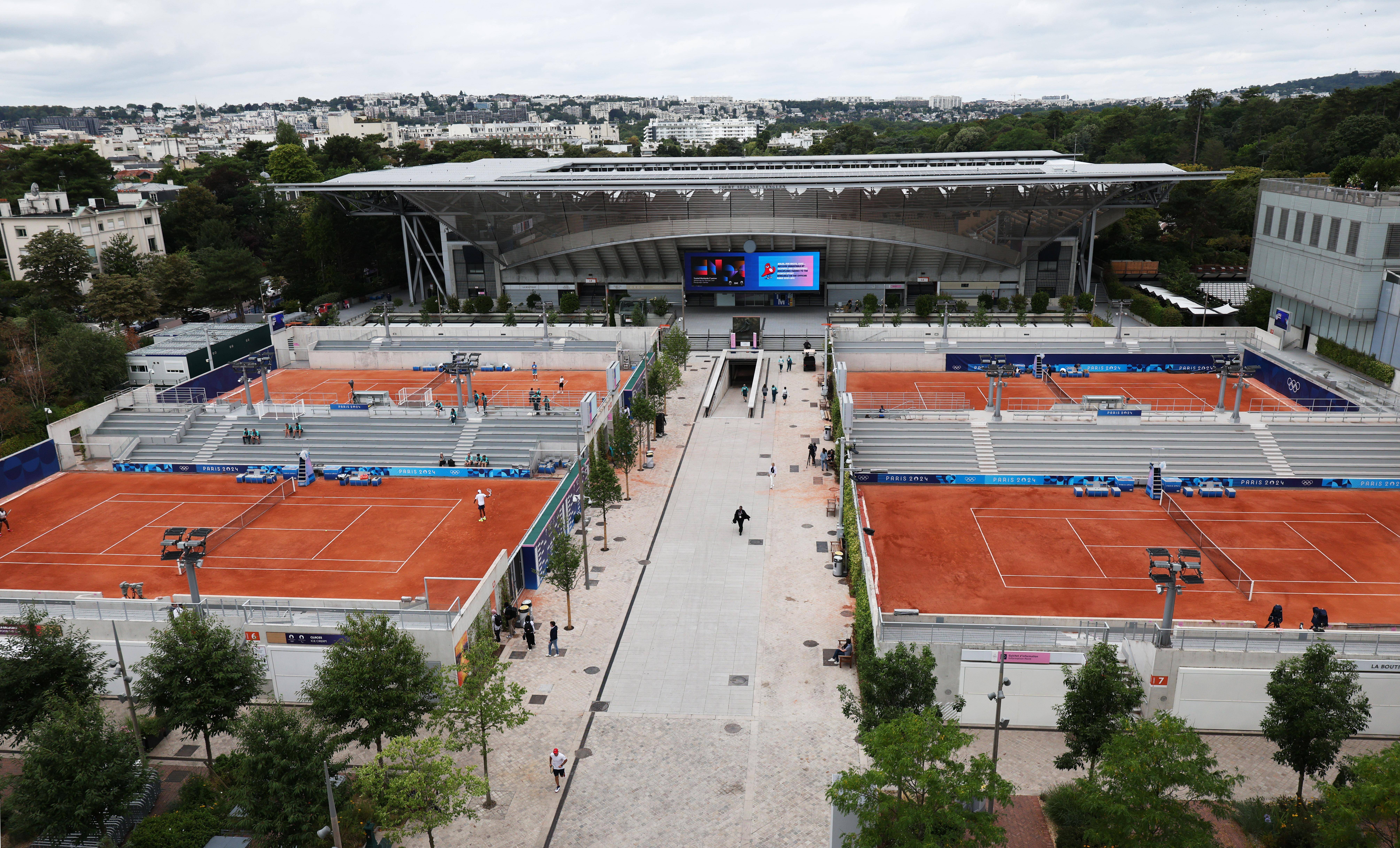 巴黎奥运会丨罗兰·加洛斯体育场"变装"迎奥运