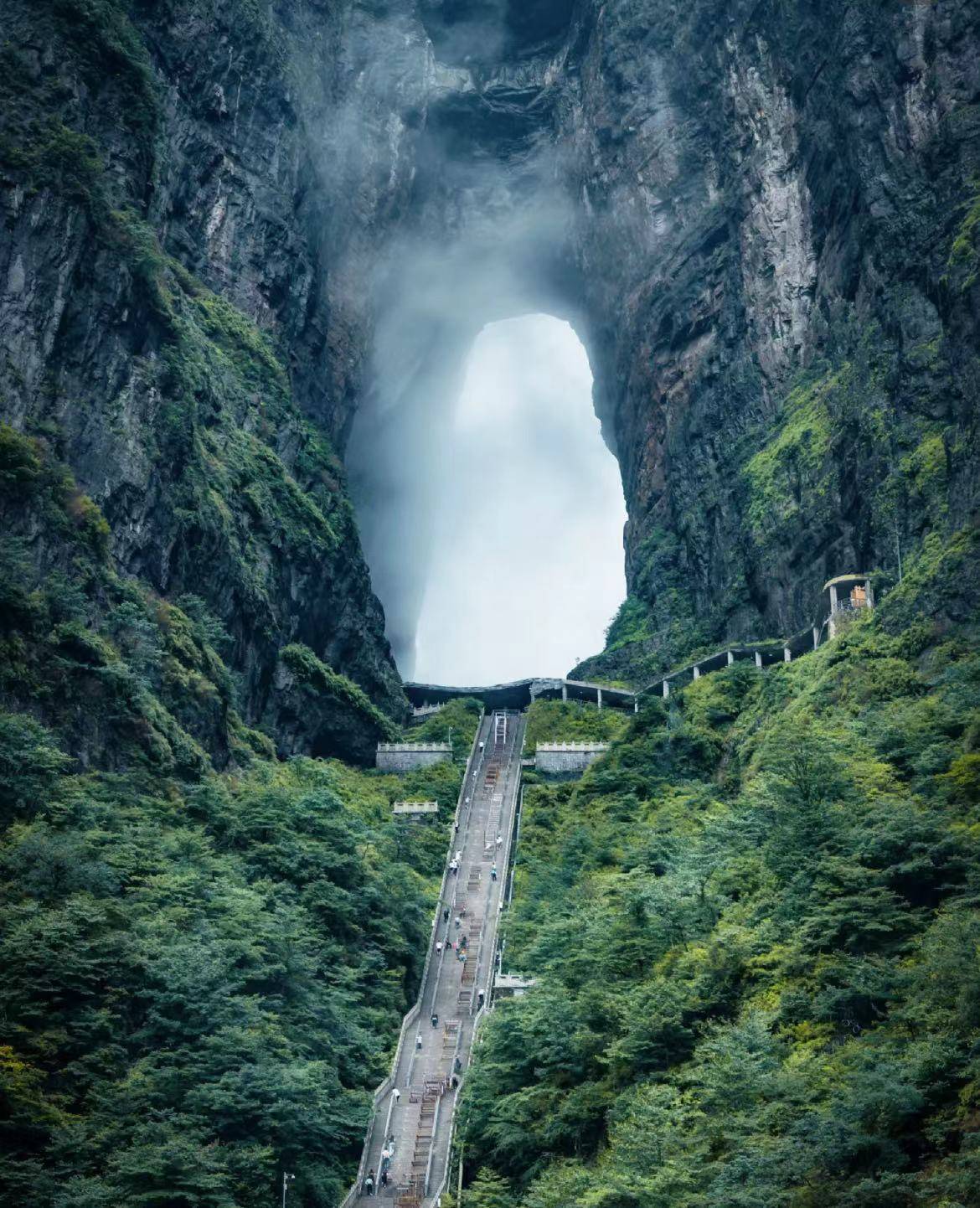 咸阳至张家界旅游路线,自由行攻略 ,特色行程不踩坑
