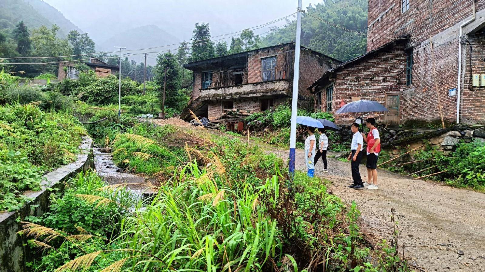 蓝山湘江源瑶族乡:积极开展隐患排查 全力做好防汛工作