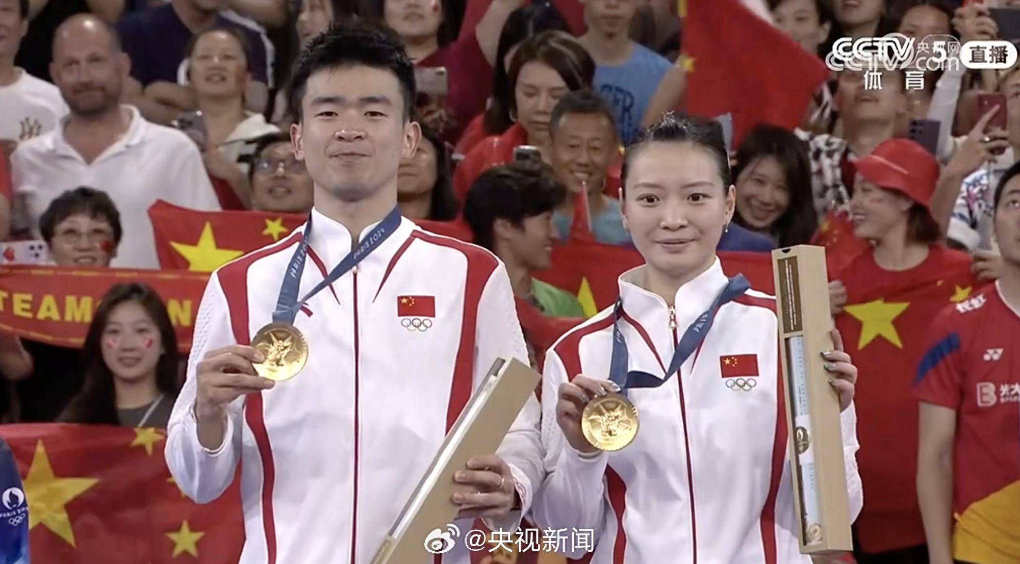 比赛结束后,郑思维和黄雅琼接受了奥林匹克官网的采访,分享了夺冠的