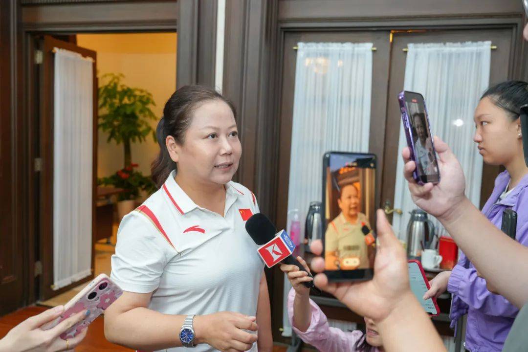 "申"动巴黎|奥运冠军陶璐娜谈王鑫杰:表现非常优异 仍有进步空间