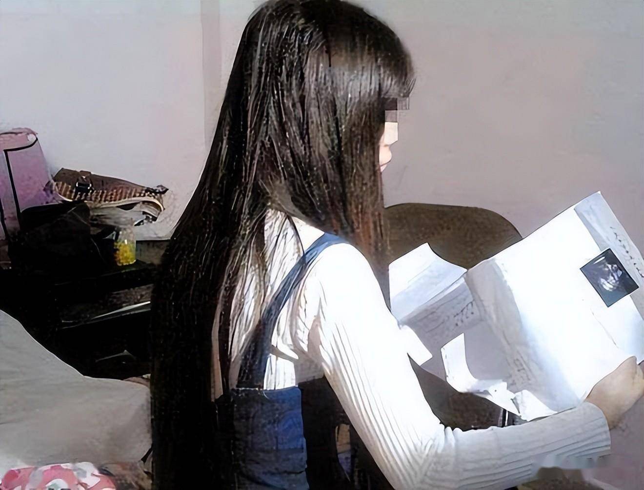 广州一位13岁女孩,遭父亲性侵四年多次怀孕流产,母亲却视若无睹