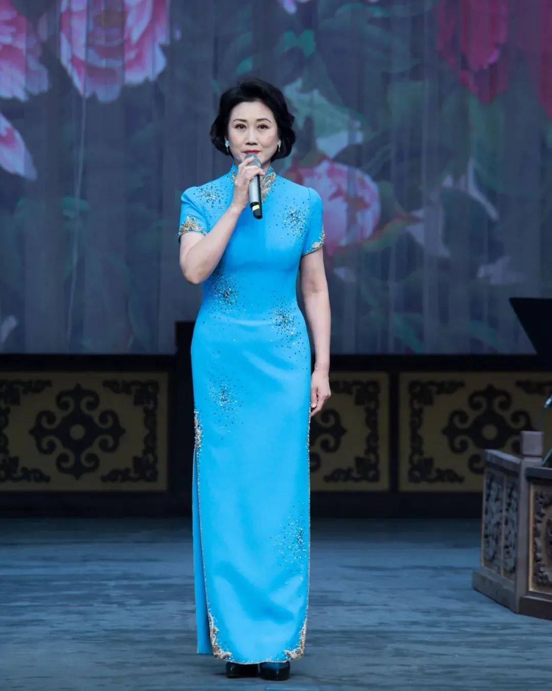 《穆桂英挂帅》选段演唱者:张慧芳《梨花颂》演唱者:张慧芳,胡文阁及