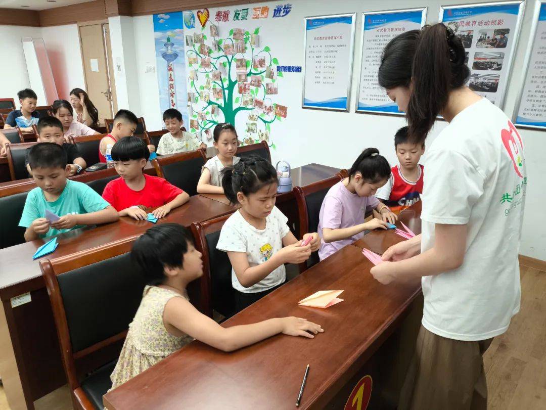 日照凤凰小学安晓伟图片