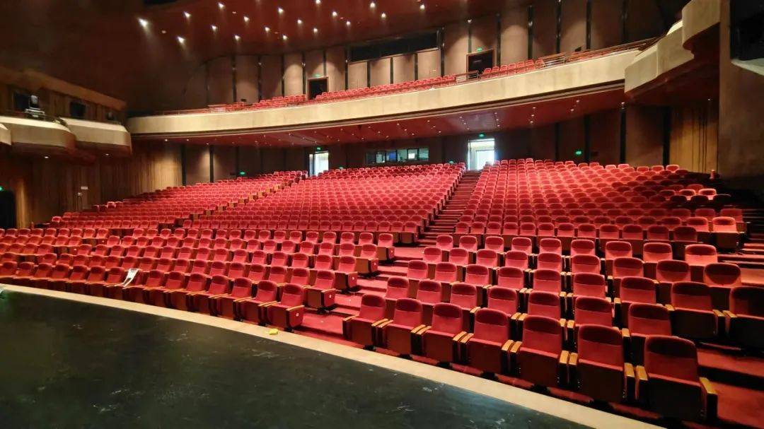 五险一金!不限专业!晋城大剧院招聘公告