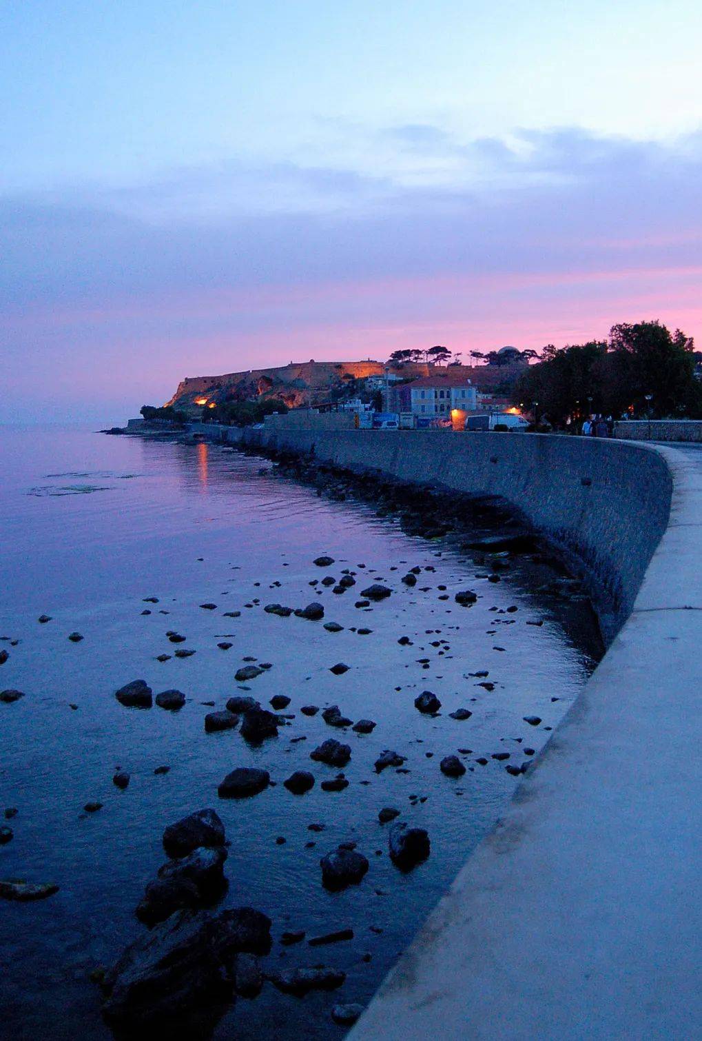 光与影 | 希腊克里特岛——梦幻的粉色沙滩,清新的蓝白小镇