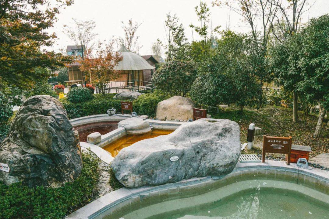 我们邀您一起体验"热养生"的奥秘在云澜湾三伏天其实是养生的黄金时期