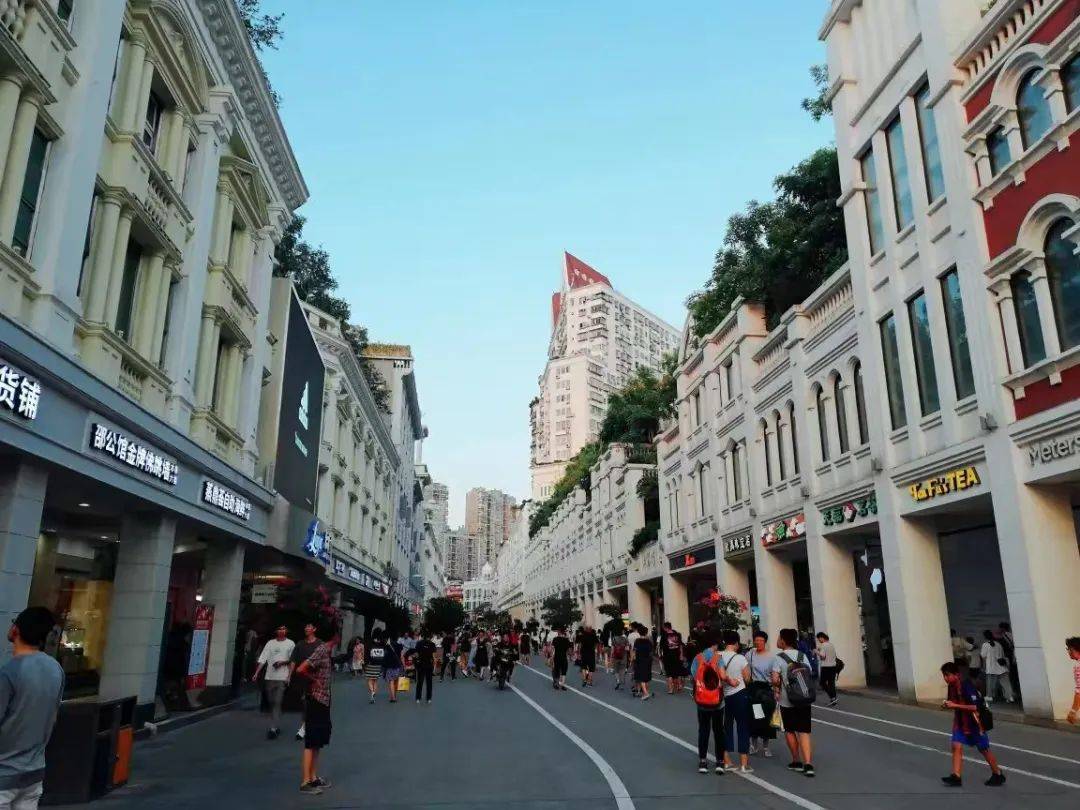 习作||厦门中山路步行街游记_蔡泗明_朱炜琪_云霄
