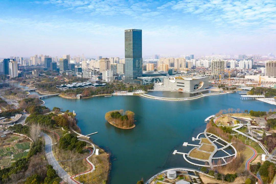 功能嘉定新城,北虹桥两大战略引擎通过打造一批专业化特色产业园区