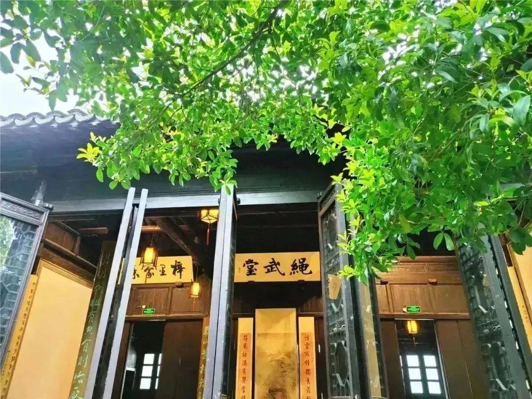 来钱锺书故居,与两位先生"见个面 说说话"