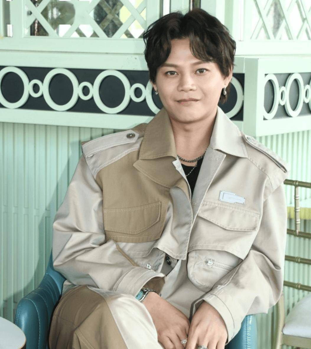 菊梓乔同保锜交往?寓所过夜穿一件衫!