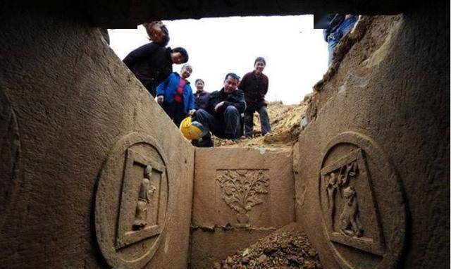 古墓中的"鸡蛋"最令考古学家惧怕,比看到矿泉水瓶还怕