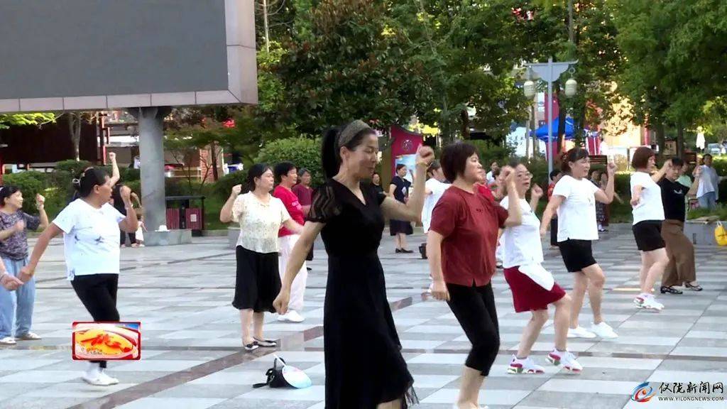 活力晨练 “动”出健康新姿态~