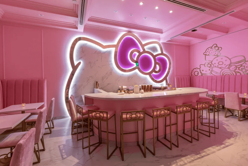 少女心爆棚! hello kitty主题咖啡馆入驻加州环球影城