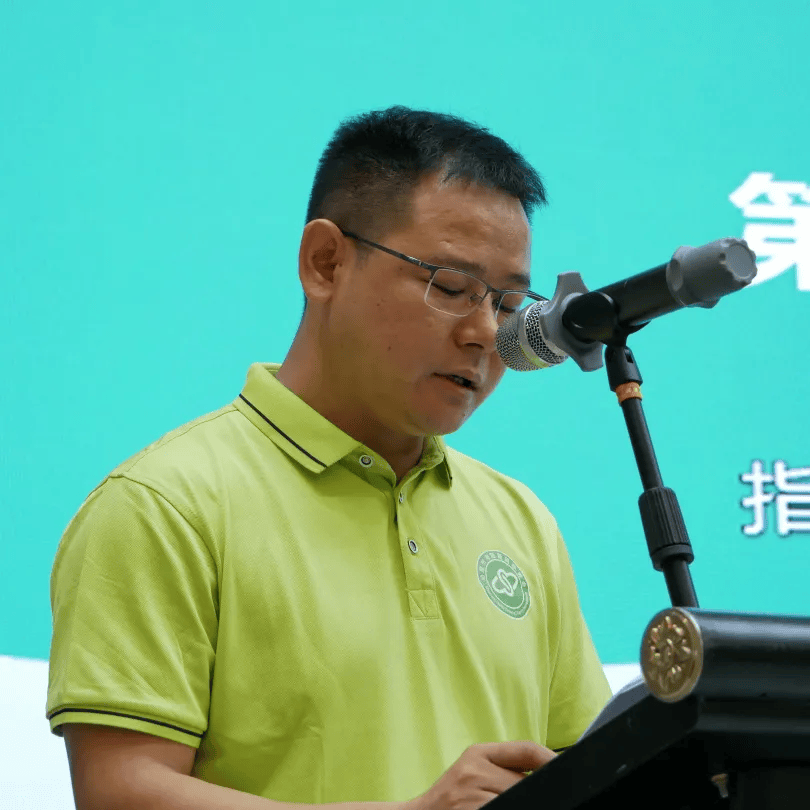 刘佑展海陆新风慈善会名誉会长 巫古伟海陆新风慈善会荣誉会长 黄思爽