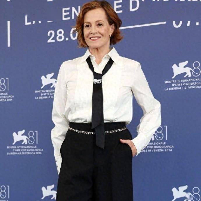 "异形女王"西格妮·韦弗确认参演《曼达洛人和古古》电影