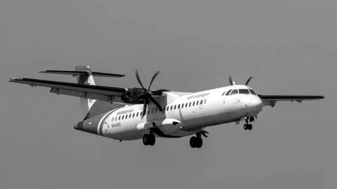 同样是从加德满都飞往博卡拉的雪人航空公司(yeti airlines)客机坠毁