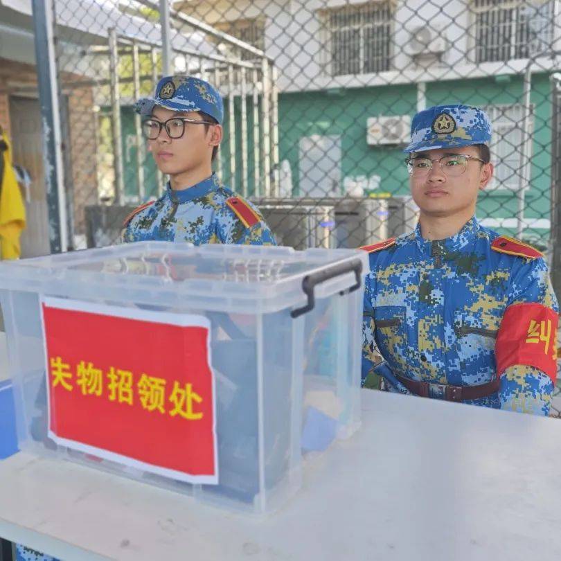 服从命令,听指挥,探秘纠察连!_训练_军训_陈祎