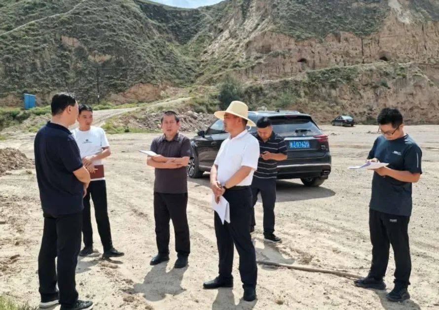 9月2日,县委常委,县政府副县长张会平带领相关人员深入太石镇,中铺镇