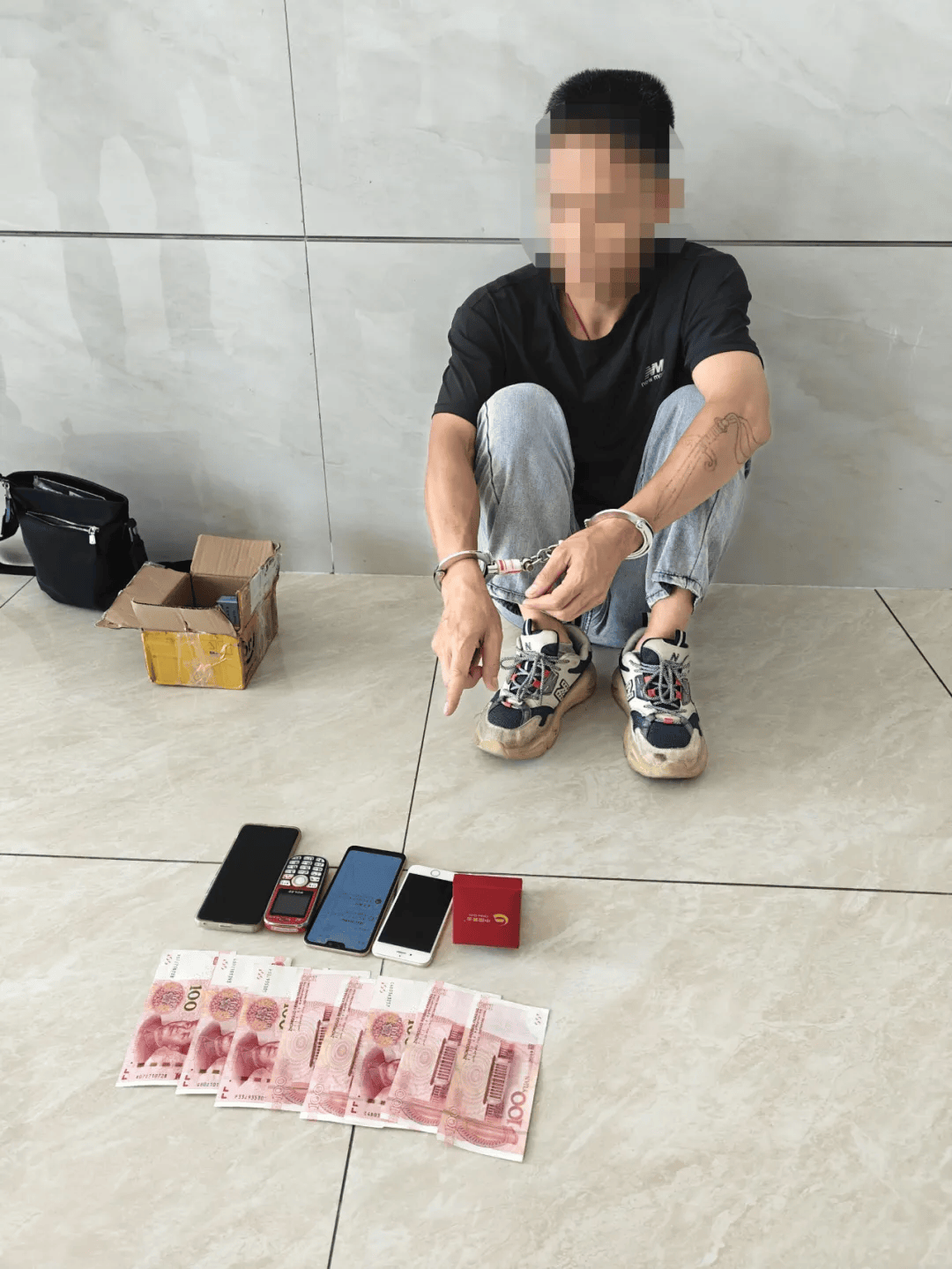 快速出击!河源警方抓获2名"邮寄黄金洗钱"嫌疑人
