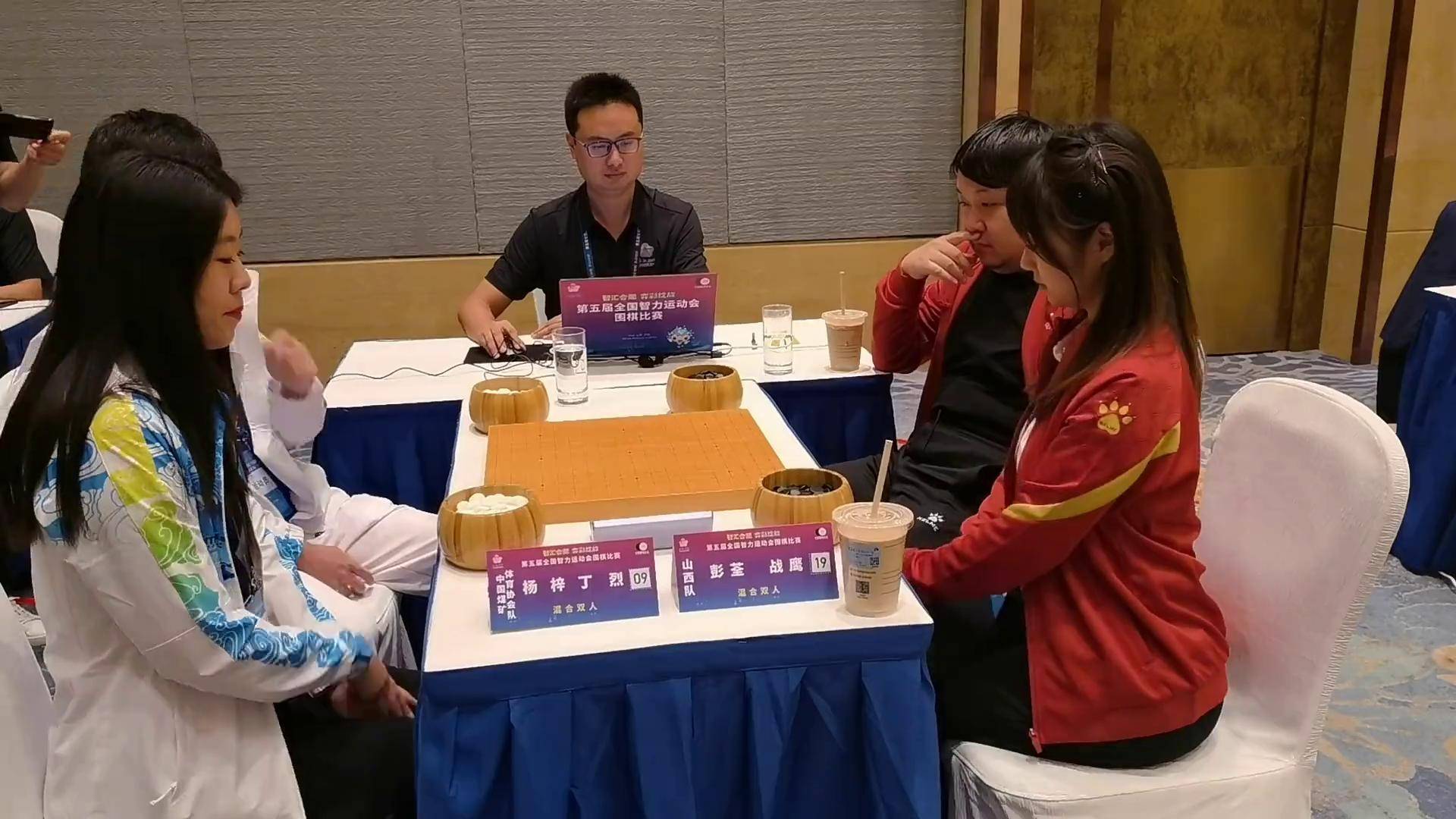 围棋初段战鹰照片图片