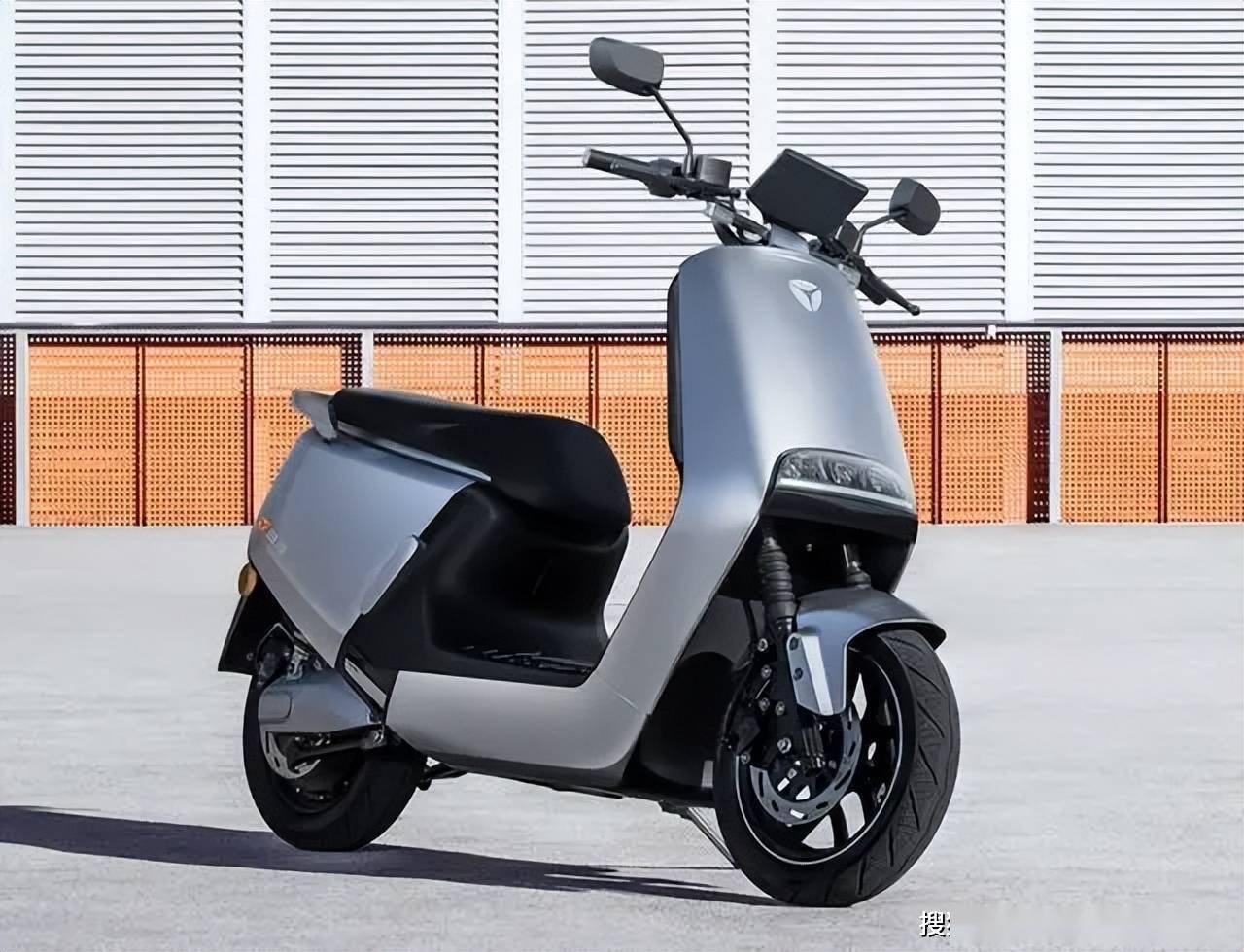 什么电动车续航远,性价比高?聪明人选择2000元48v车型