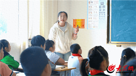 星港学校郭萍图片