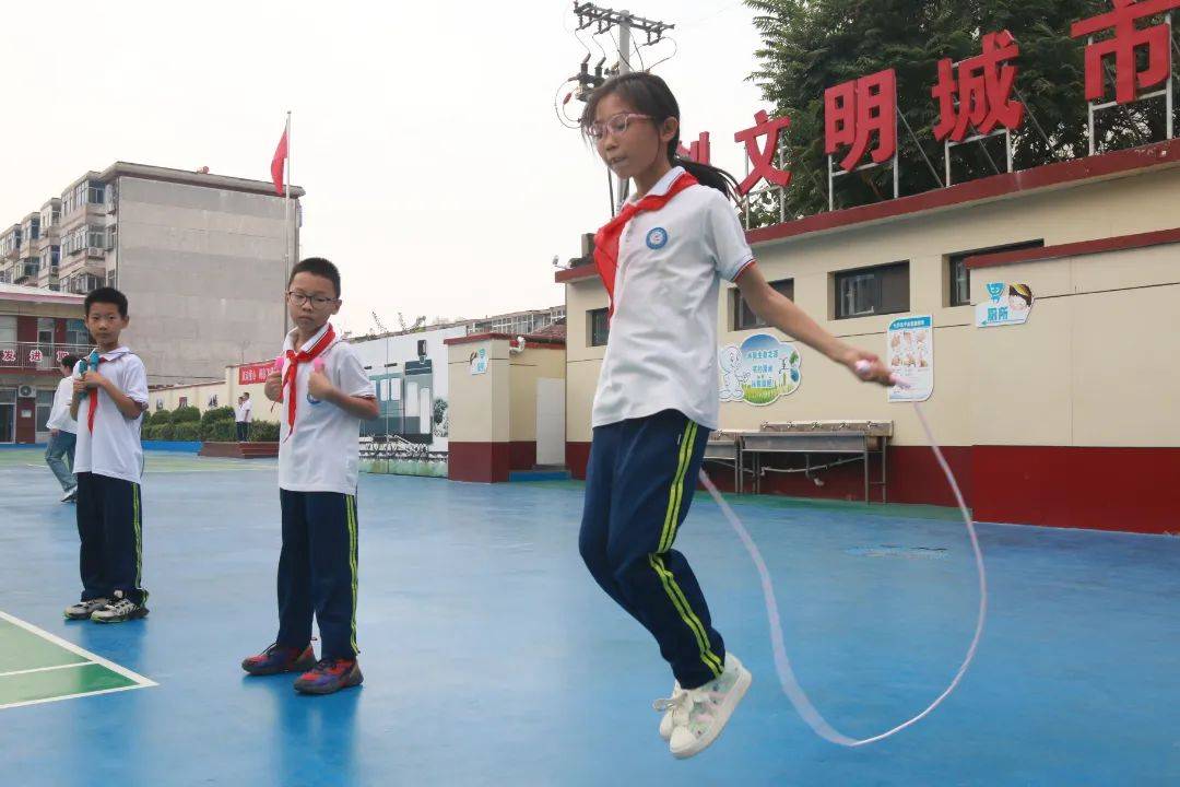 跃动童心 绳彩飞扬—车站小学庆祝中华人民共和国成立75周年跳绳比赛