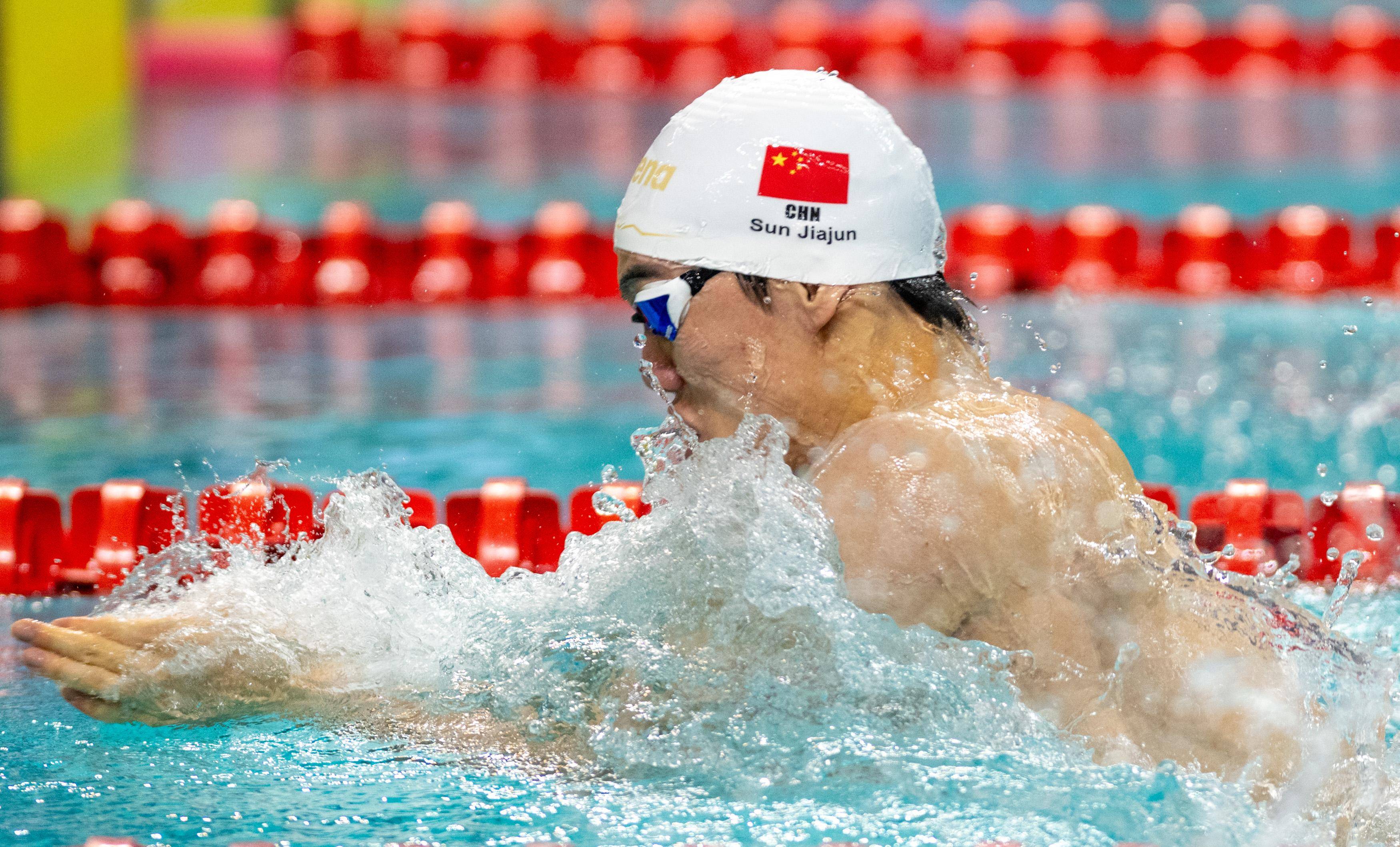 全国游泳锦标赛:孙佳俊获男子50米蛙泳冠军