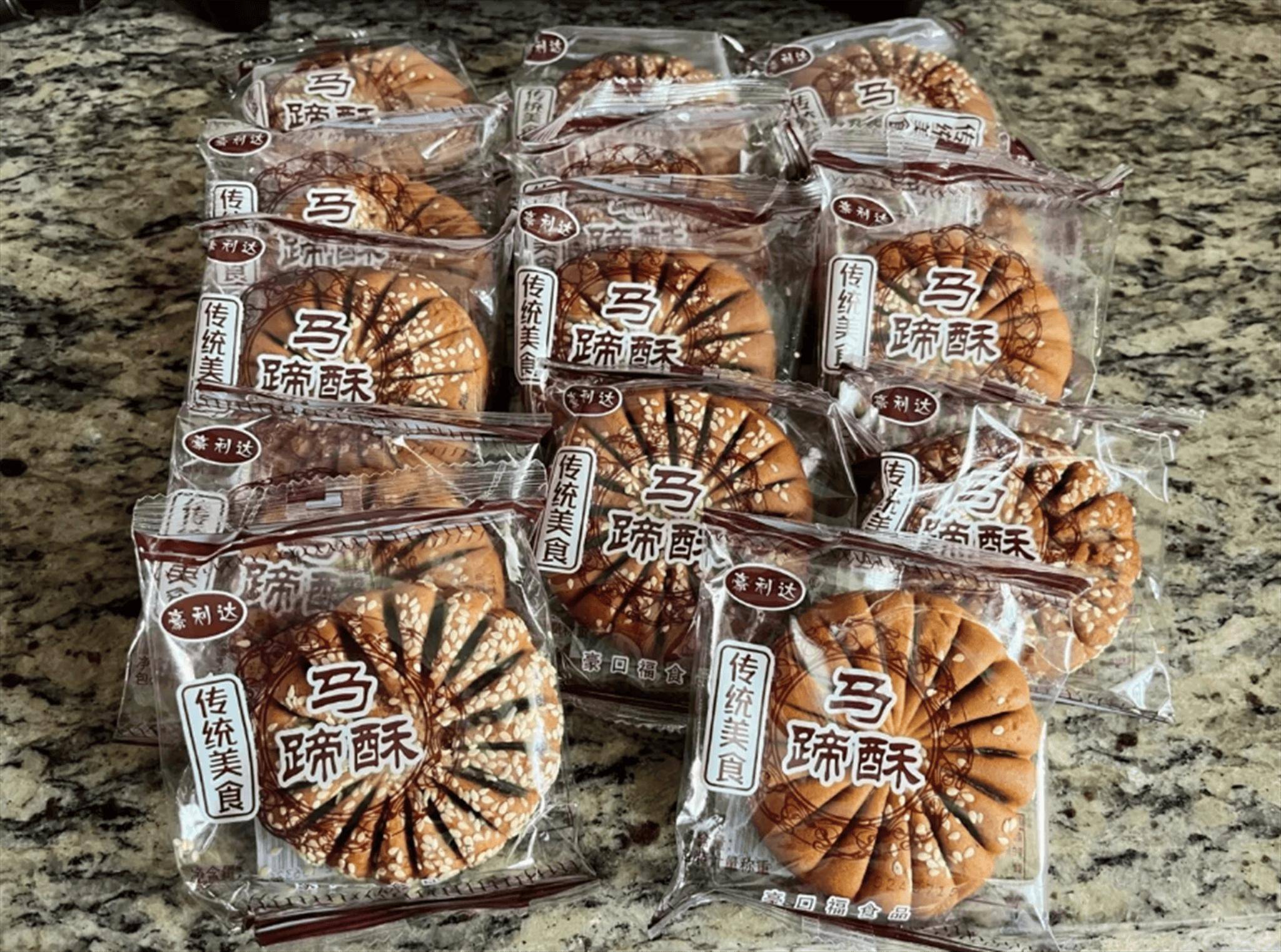 江苏特产美食,传统与创新并存,酥脆香甜的马蹄酥等你来尝!