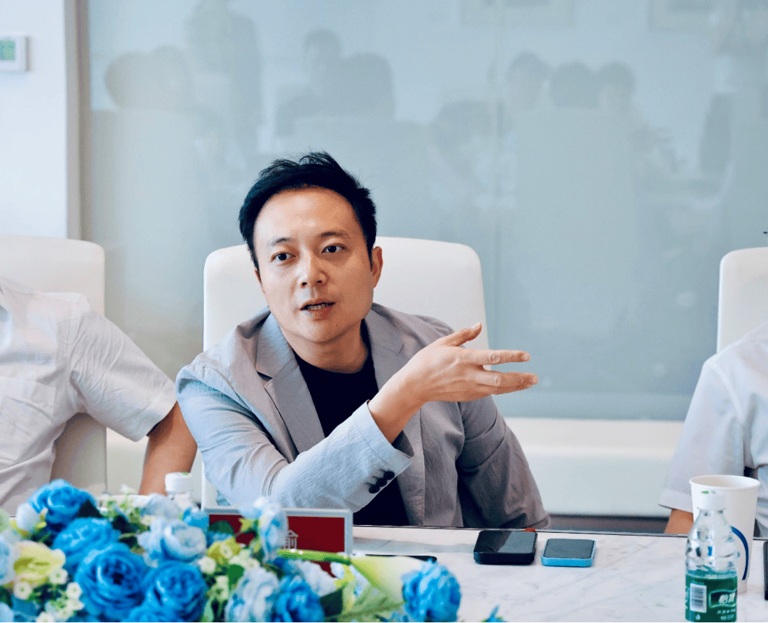 特斯联创始人兼ceo艾渝于私募股权投资及新经济业务领域拥有逾十年