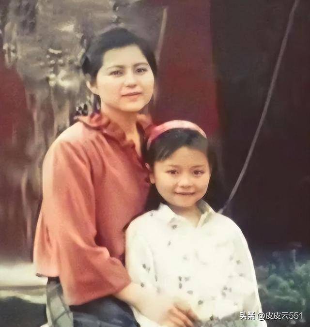 张靓颖与冯轲相爱15年,被骗走亿万身家,离婚5年后两人天差地别