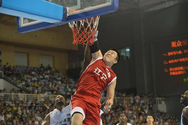 周琦NBA单场6分背后:梦想启航,还是未来领袖的序章?_篮球_中国球员_挑战自我