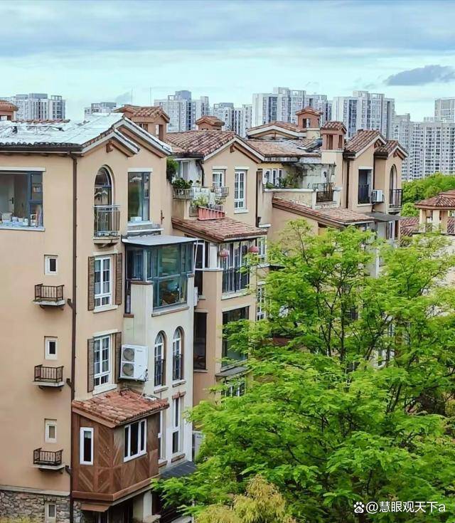 今明两年,刚需买房牢记这7个字:“买旧、买大、不买三”_房地产市场_房子_小区