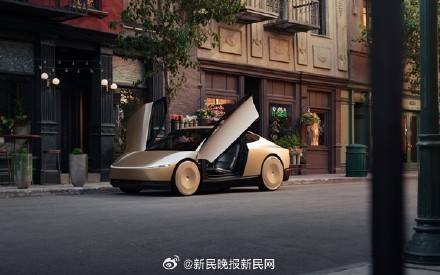 特斯拉发布Robotaxi 马斯克乘坐自动驾驶出租车入场