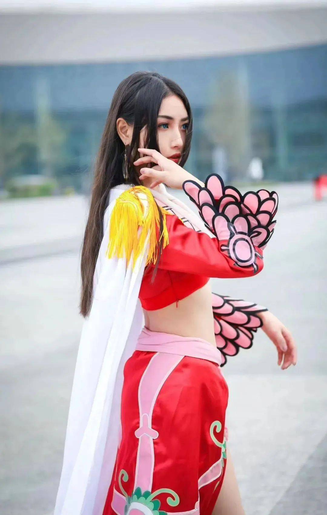 海贼王cos这款女帝一出场不会再有人不满了吧