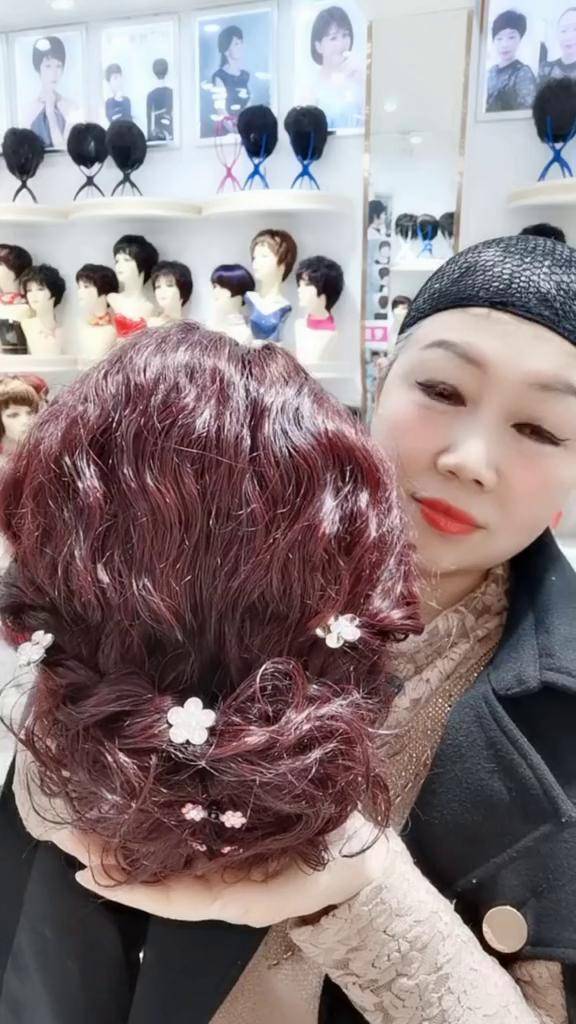 感抖音平台 d0u上热门 ef时尚假发 最有韵味的时尚盘花,值得您拥有