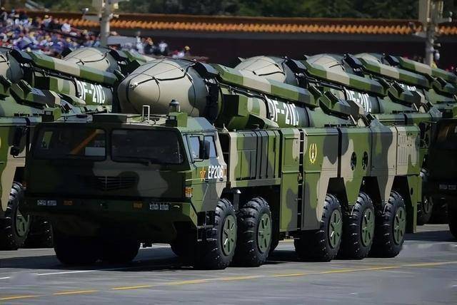 而在2014年的时候,也有美国媒体公开透露,沙特已经购买了东风21导弹的