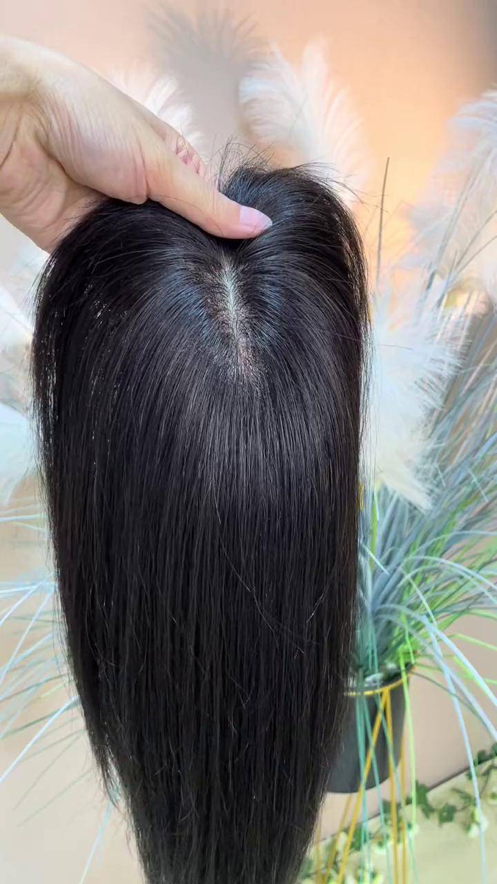 头顶发量增多可以让我们更年轻,发型更显气质!