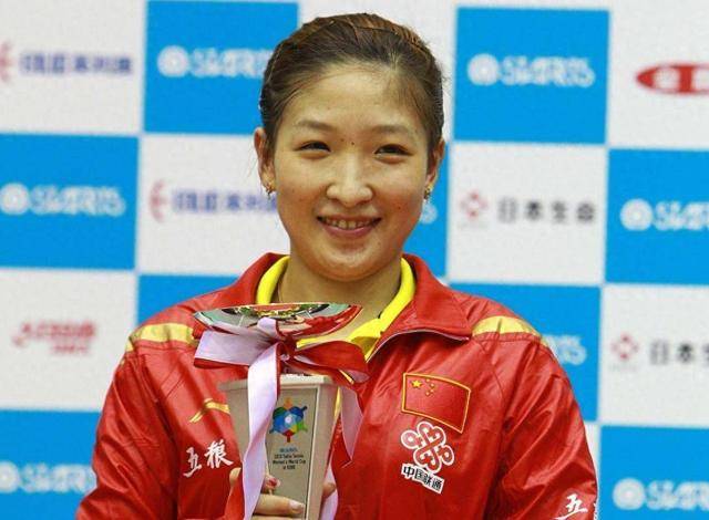 刘诗雯的坚韧与美丽:赛场上的精致女神