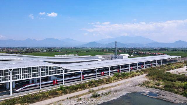 雅万高铁正式开通运营一周年