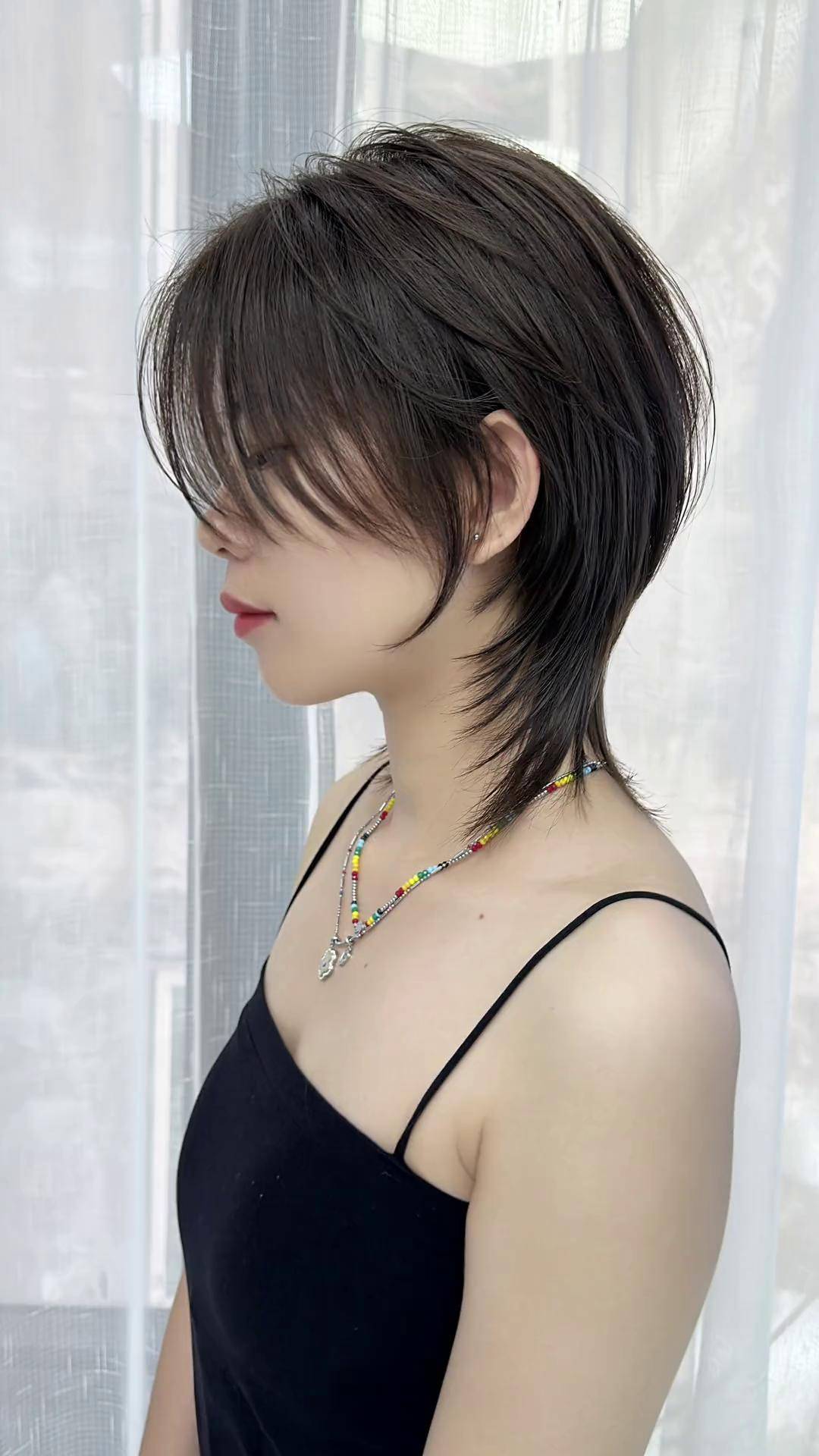 如何轻松剪好酷飒鲻鱼头 认真学习今日干货技术自然吹干不再发愁.