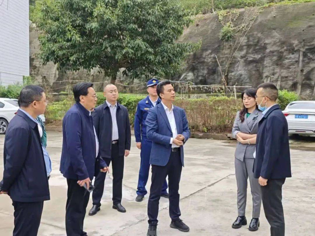 张洪波检查指导我县校园食品安全工作